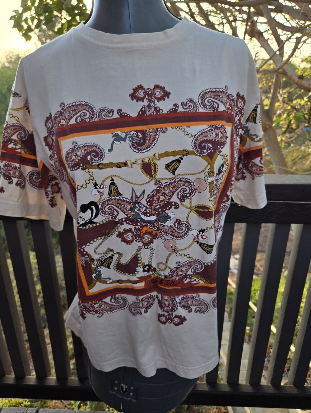 Zara Looney Tunes Off White Paisley Baroque Print Womens  T-Shirt Small